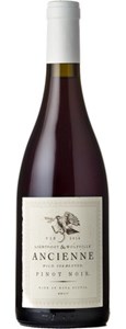 Lightfoot & Wolfville Ancienne Pinot Noir 2017